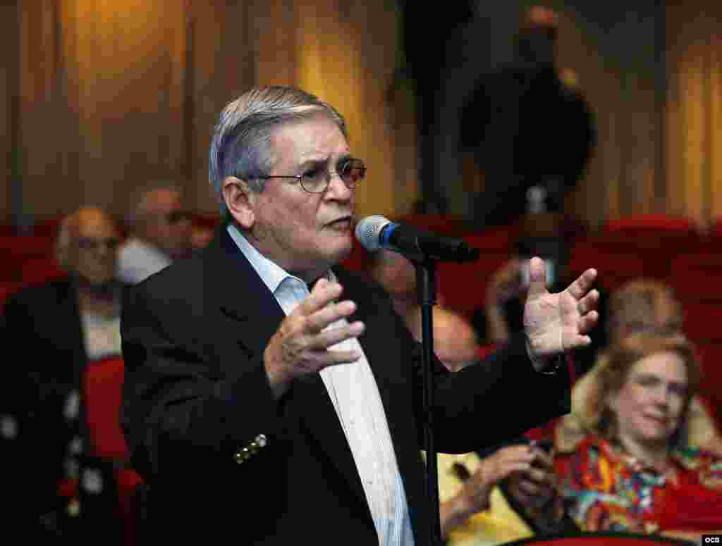 José Albertini, presidente del PEN Club de Escritores Cubanos, durante su intervención en "Cuba 2019 Fórum abierto: El exilio habla a Cuba".