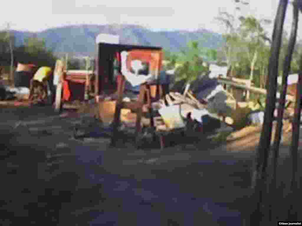 Demolición de casas Santiago de Cuba Foto cortesía Marcos Díaz y Ermis Carbonel para Reporta Cuba