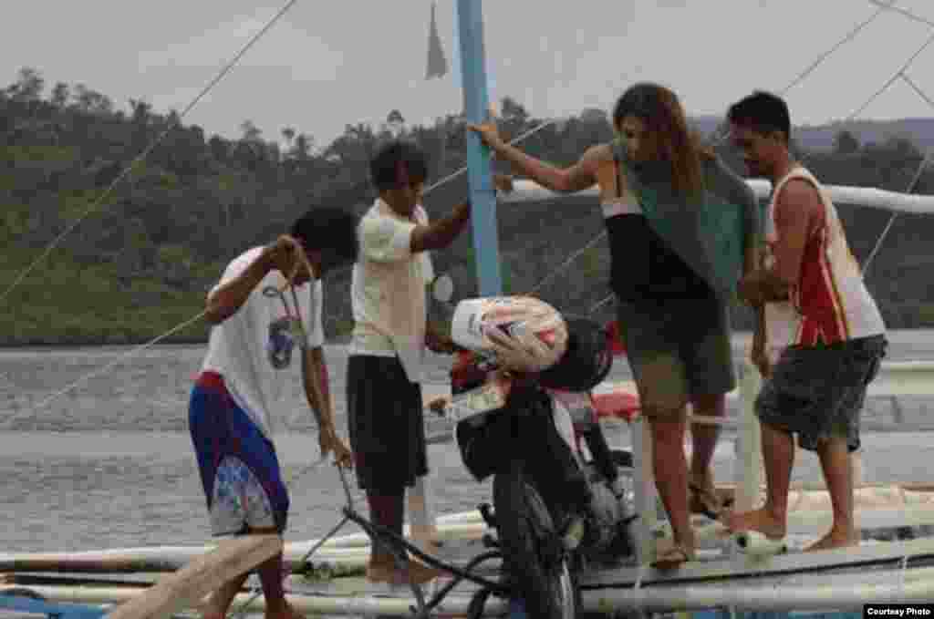 Niurka Seyfert Fernández, autora del blog “Una Cubana Trotamundos”, en Filipinas. Foto cortesía de NSF.