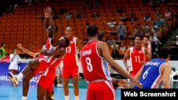 Equipo cubano de voleibol. Foto archivo.