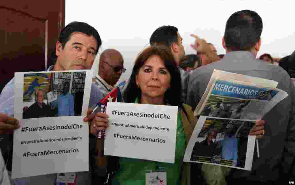 Los participantes oficialistas consideran "mercenarios" a los disidentes cubanos.
