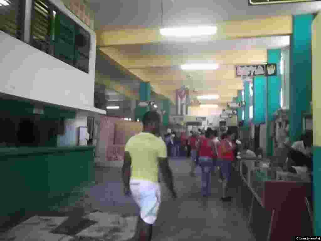 “La Experimental”, MAI (Mercado Artesanal el Industrial) situada en Calzada de Güines, Reparto La Fernanda, municipio San Miguel del Padrón, La Habana.